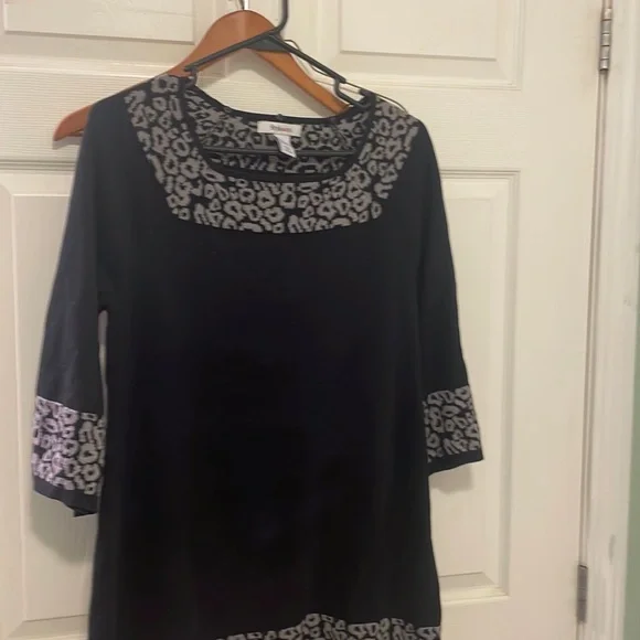 Style & company size small, longer medium weight ,black, white, leopard sweater - Picture 2 of 8